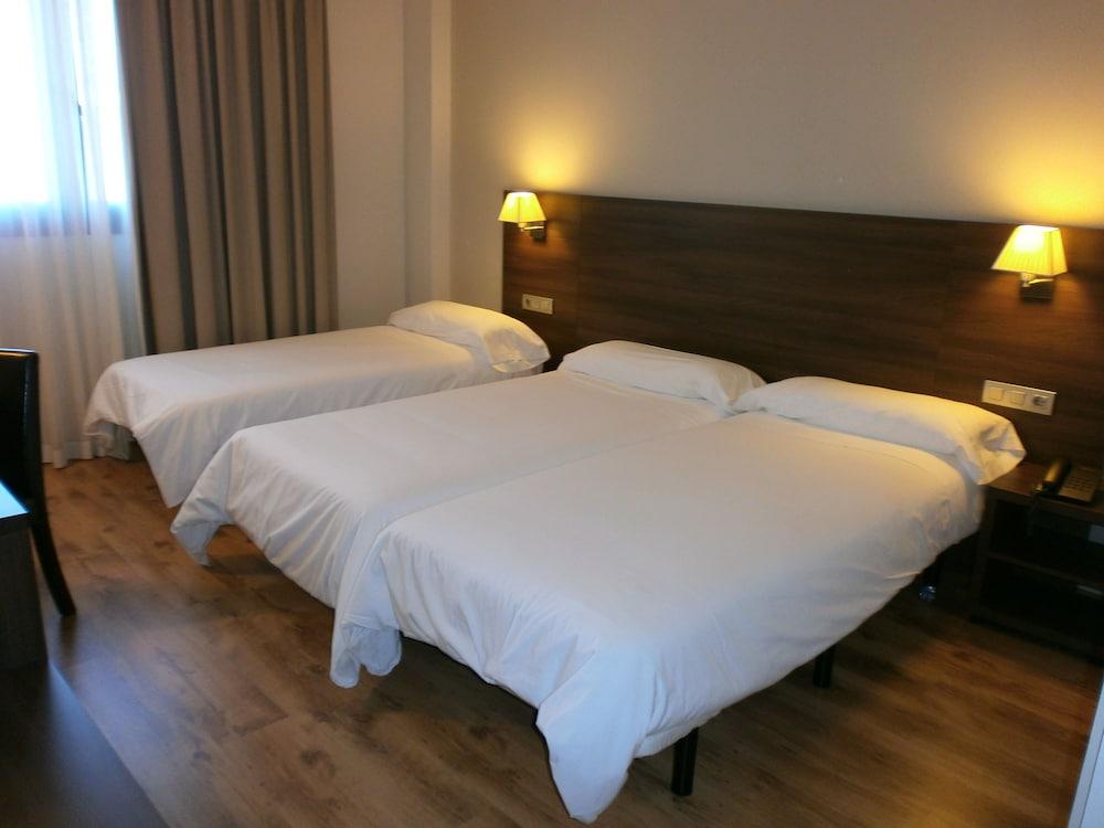 Pago Del Olivo Hotel